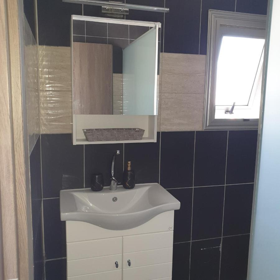 Ferienwohnung Ahoy Deluxe Apts Agia Napa Exterior foto